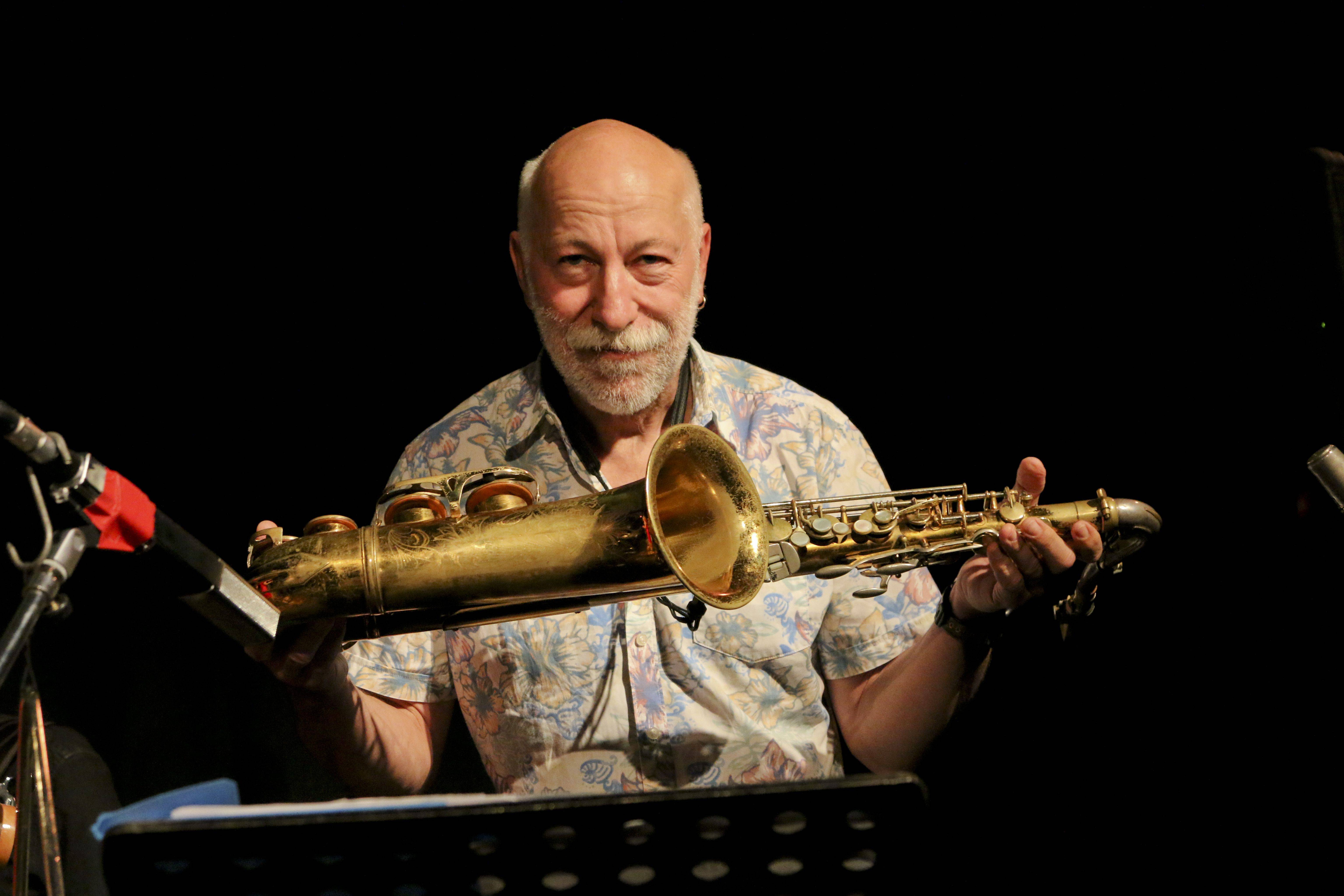 Martin Keller mit seinem Saxofon. Privates Foto